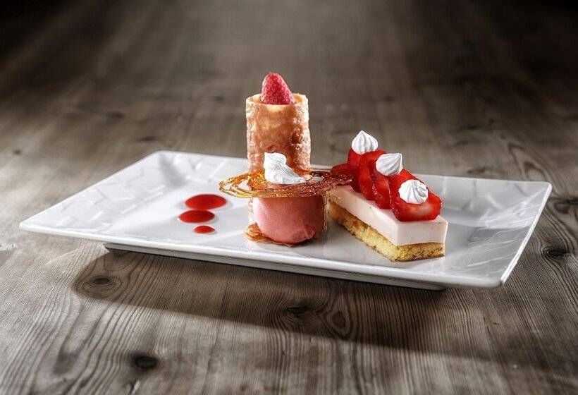 ホテル Logis Hôtel Restaurant Les Voyageurs