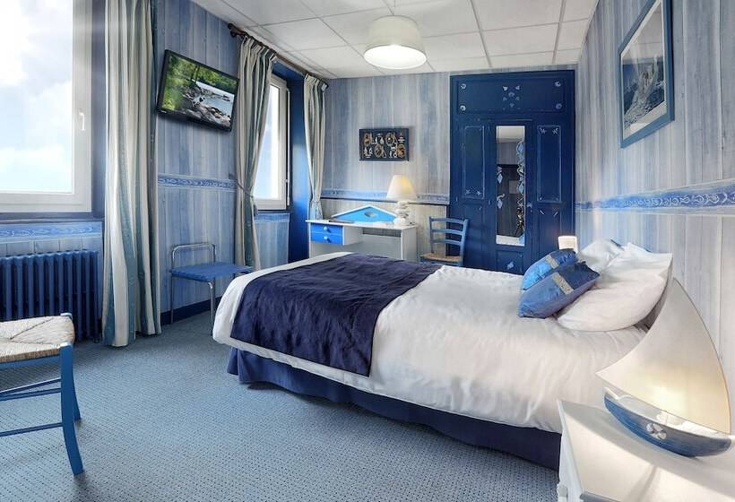 ホテル Logis Hôtel Restaurant Les Voyageurs