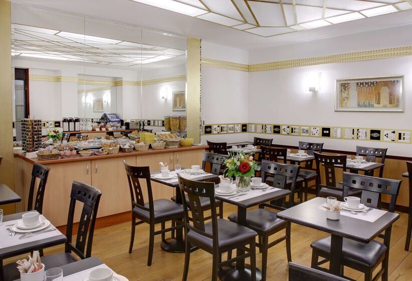 فندق Opera D Antin