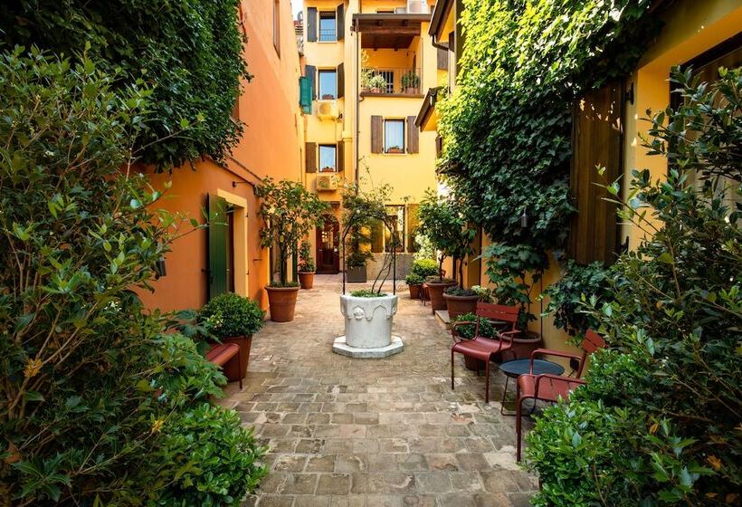 هتل Porta San Mamolo