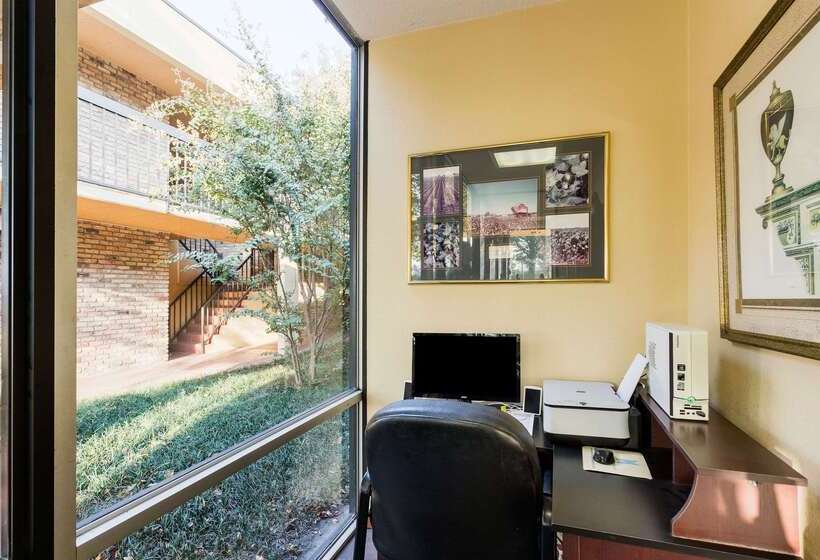 فندق Quality Inn