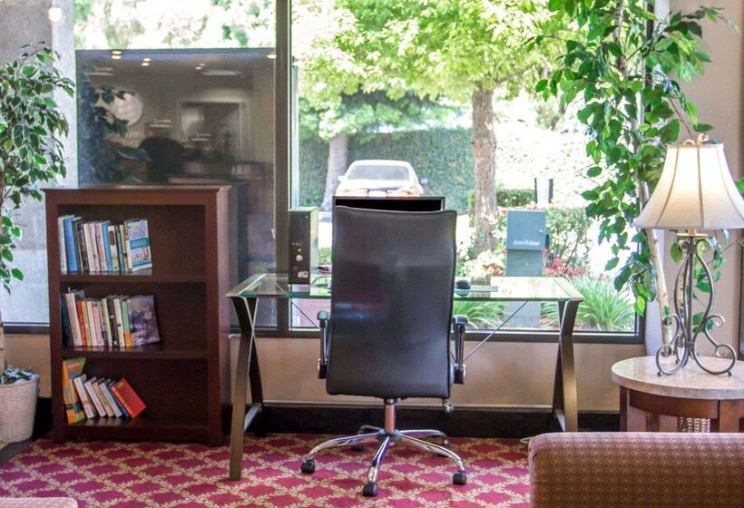 호텔 Quality Inn Riverside Near Ucr And Downtown