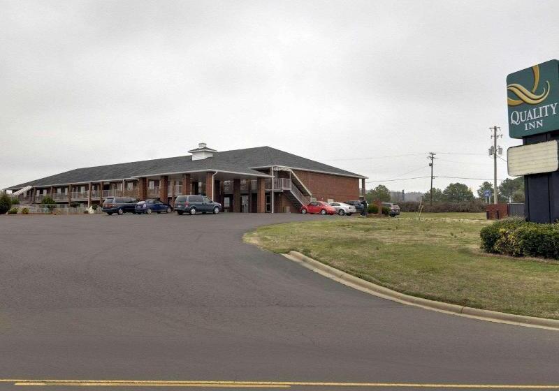فندق Quality Inn Russellville I40