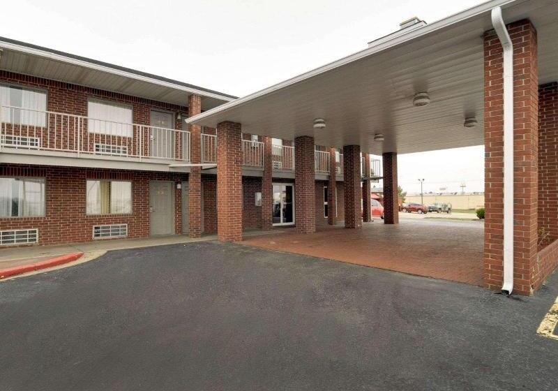 فندق Quality Inn Russellville I40
