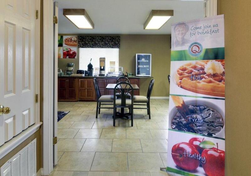 فندق Quality Inn Russellville I40