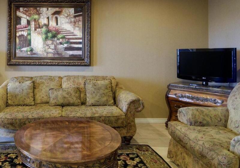 فندق Quality Inn Russellville I40