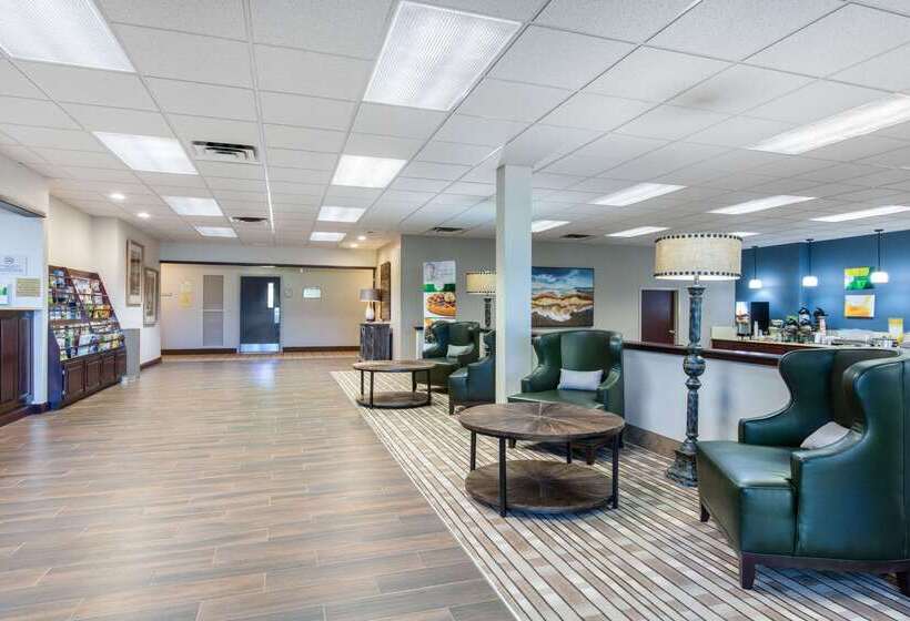 فندق Quality Inn & Suites Mountain Home North