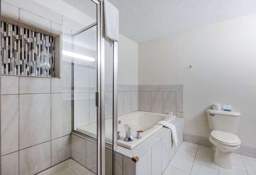 فندق Quality Inn & Suites Mountain Home North