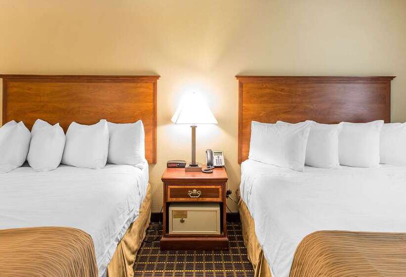 בית מלון כפרי Quality Inn & Suites On The River