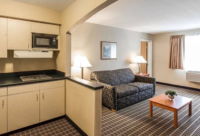 בית מלון כפרי Quality Inn & Suites On The River