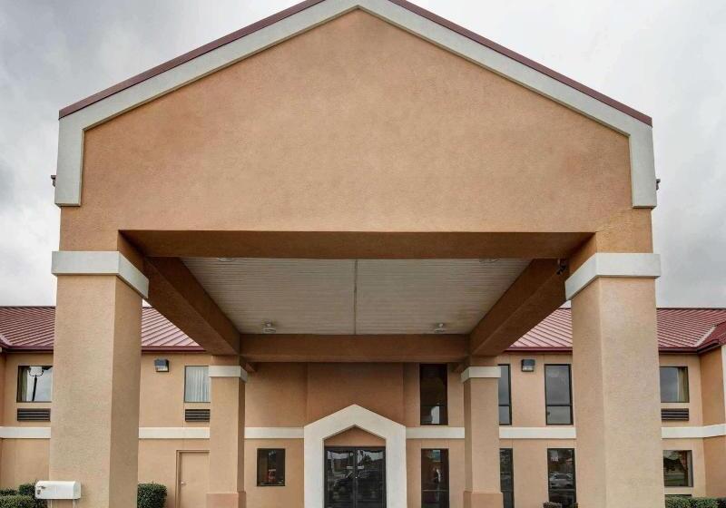 فندق Quality Inn & Suites Pine Bluff