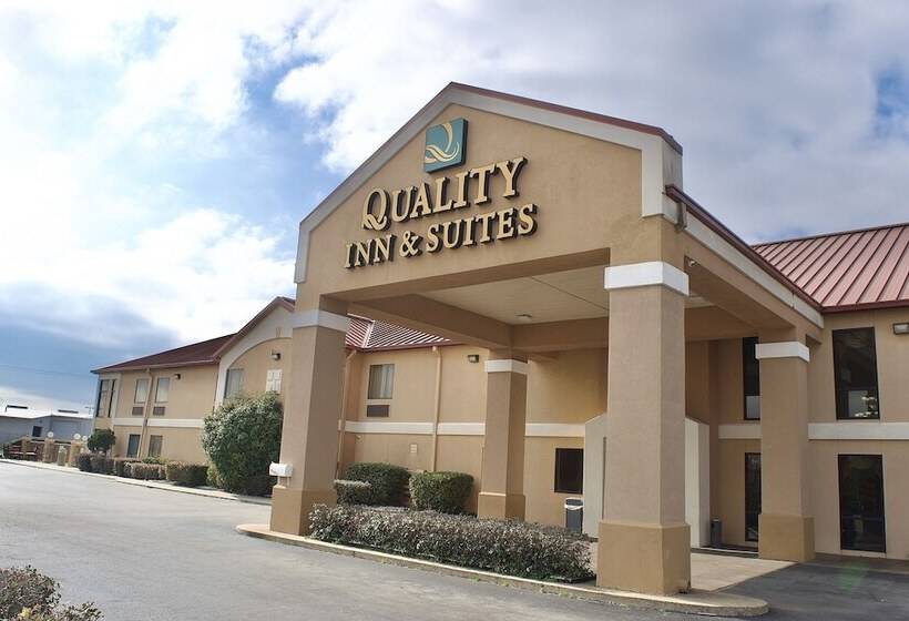 فندق Quality Inn & Suites Pine Bluff