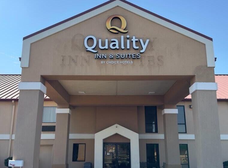 فندق Quality Inn & Suites Pine Bluff