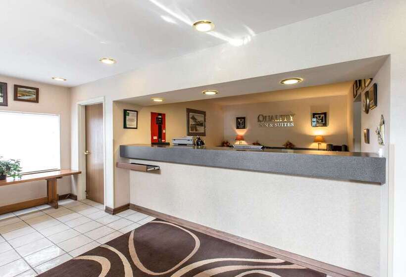 ホテル Quality Inn And Suites Silverthorne Copper Mountain