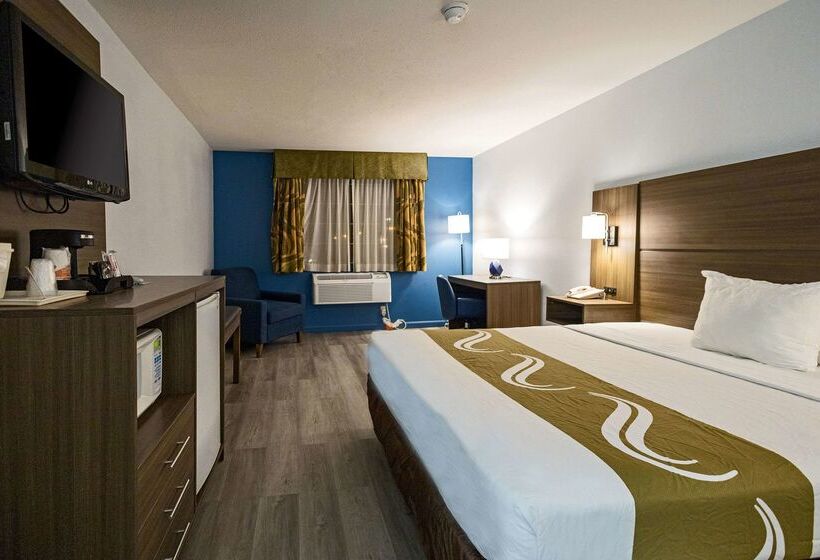 Отель Quality Inn & Suites Tulare