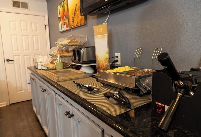 Отель Quality Inn & Suites Tulare