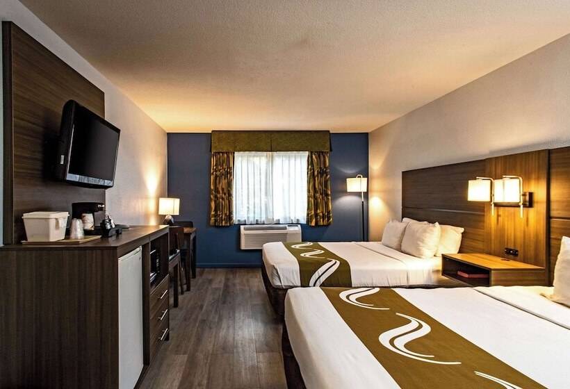 Отель Quality Inn & Suites Tulare
