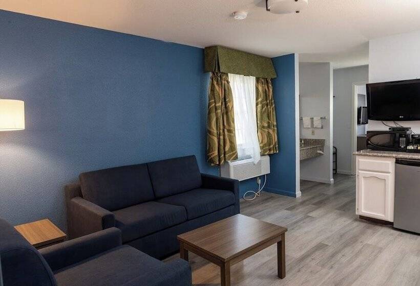 Отель Quality Inn & Suites Tulare