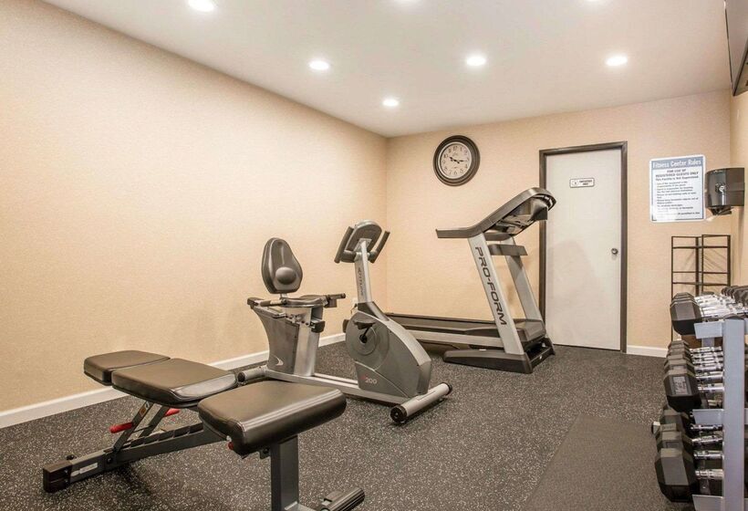 בית מלון כפרי Quality Inn & Suites Woodland  Sacramento Airport