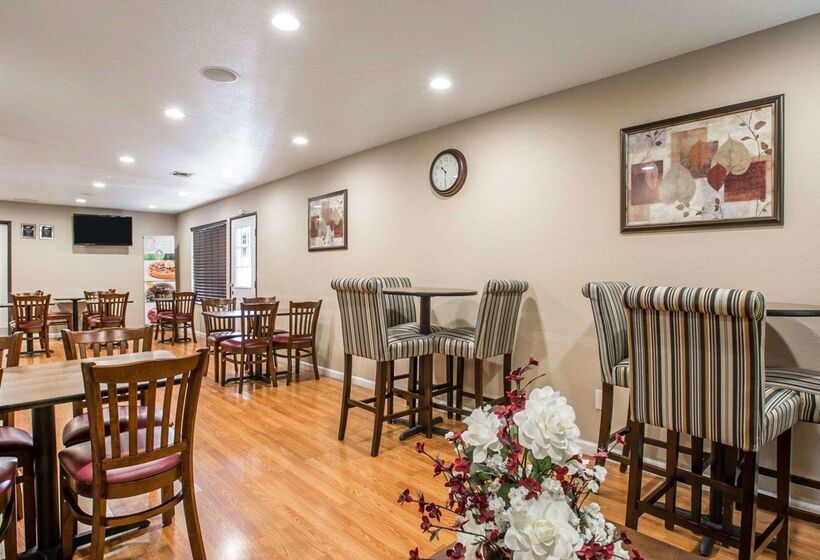 فندق Quality Inn & Suites Woodland  Sacramento Airport