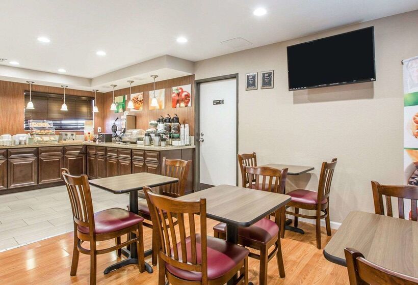 فندق Quality Inn & Suites Woodland  Sacramento Airport