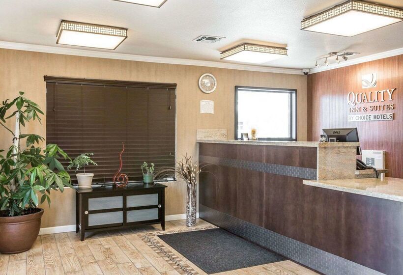 فندق Quality Inn & Suites Woodland  Sacramento Airport