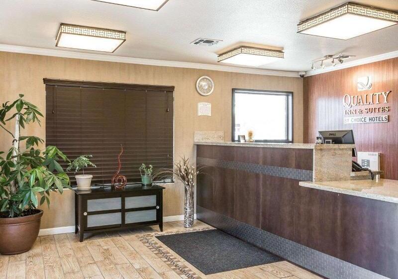 فندق Quality Inn & Suites Woodland  Sacramento Airport