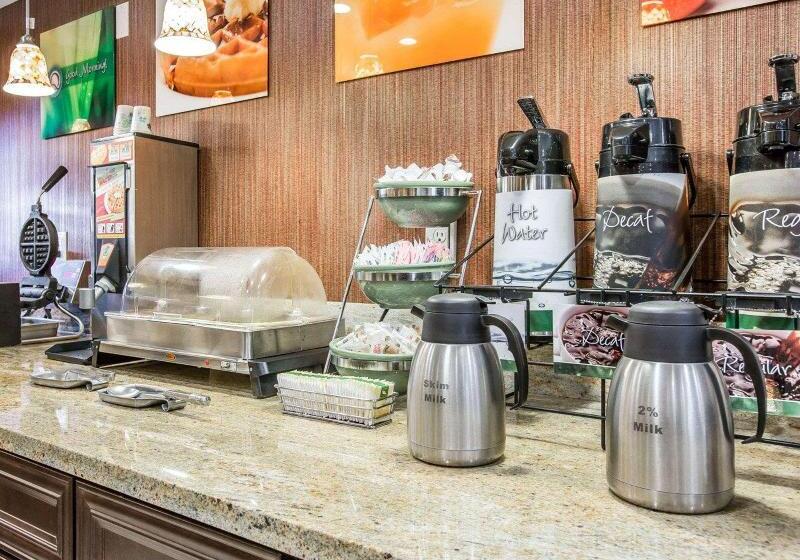 فندق Quality Inn & Suites Woodland  Sacramento Airport