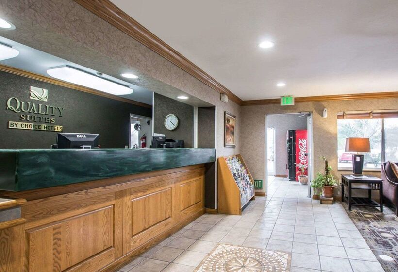 Отель Quality Suites San Diego Otay Mesa