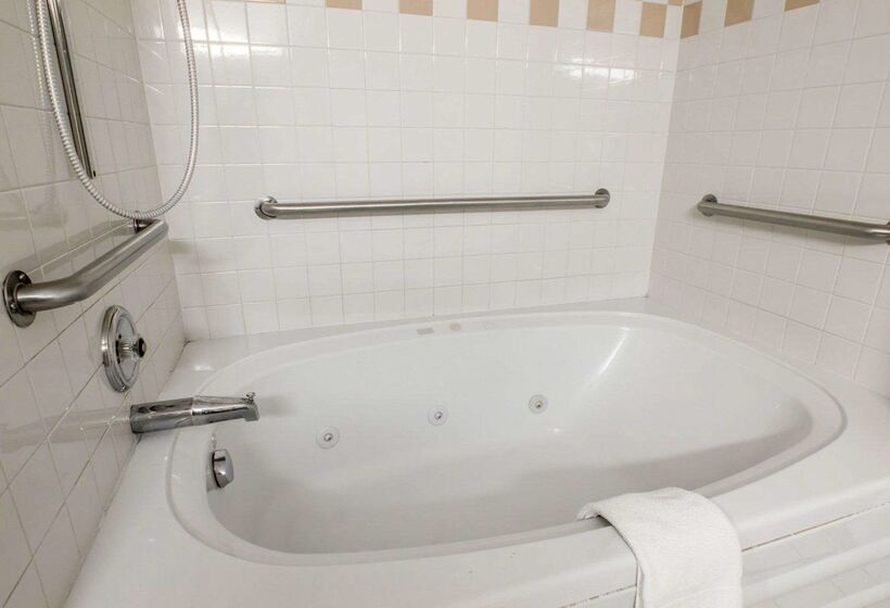 Отель Quality Suites San Diego Otay Mesa