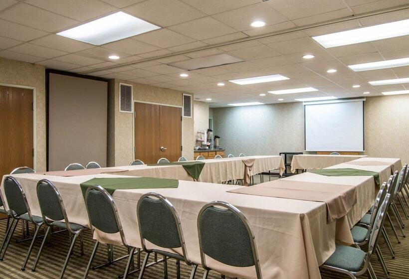 Отель Quality Suites San Diego Otay Mesa