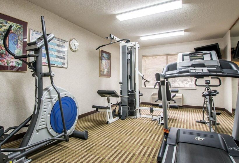 Отель Quality Suites San Diego Otay Mesa