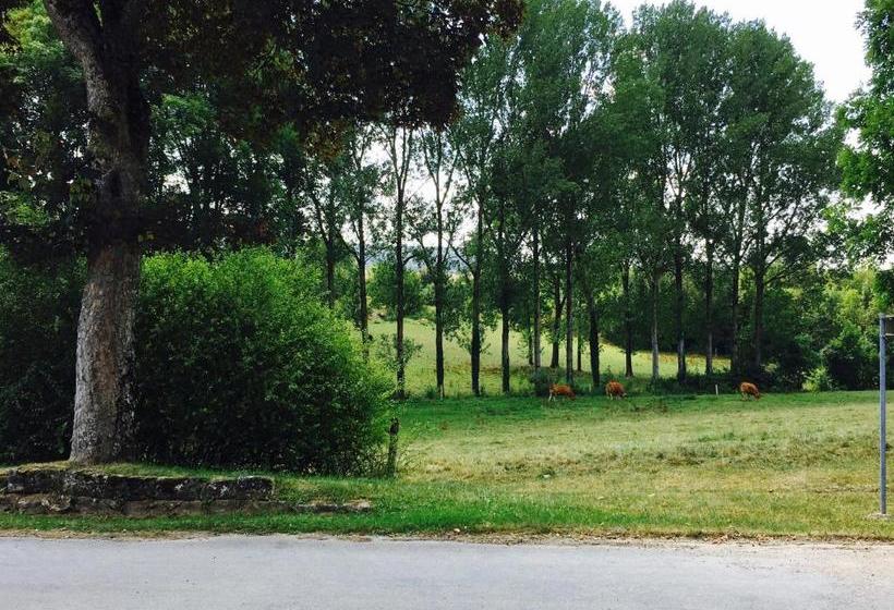 فندق Logis Le Relais De La Voie Sacrée