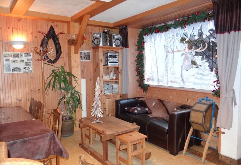 בית מלון כפרי Aux Touristes Hôtel Restaurant