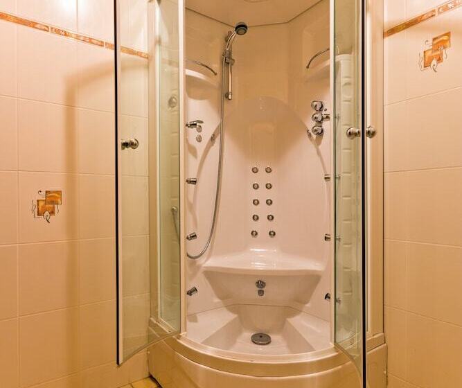 בית מלון כפרי Aux Touristes Hôtel Restaurant