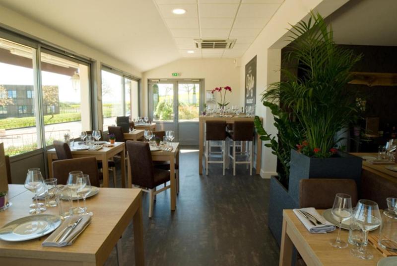 Logis Hotel Restaurant De La Madeleine