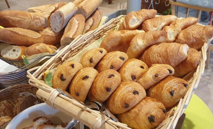 Logis Hotel Restaurant Le Faudé