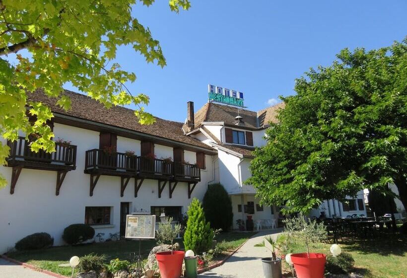 Отель Restaurant Le Traineau