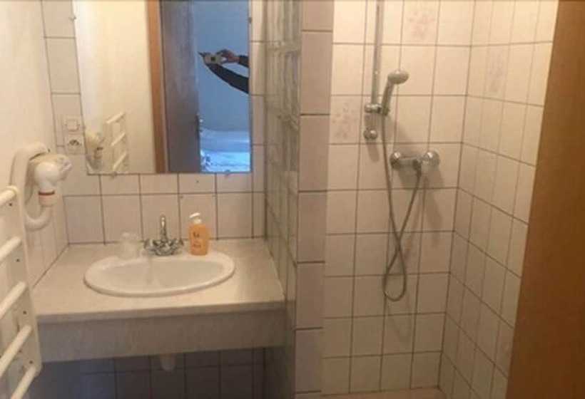 فندق Restaurant Moderne Bellavi