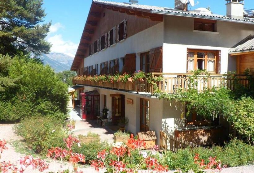 酒店 Logis Hôtel Les Peupliers