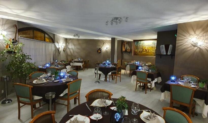 فندق Logis Hôtel Saint Hubert