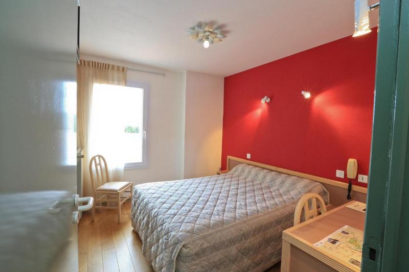 Отель Hôtel Le Provence