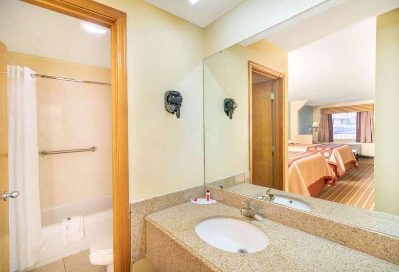 هتل Super 8 By Wyndham North Little Rock/mccain