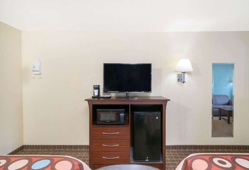 هتل Super 8 By Wyndham North Little Rock/mccain