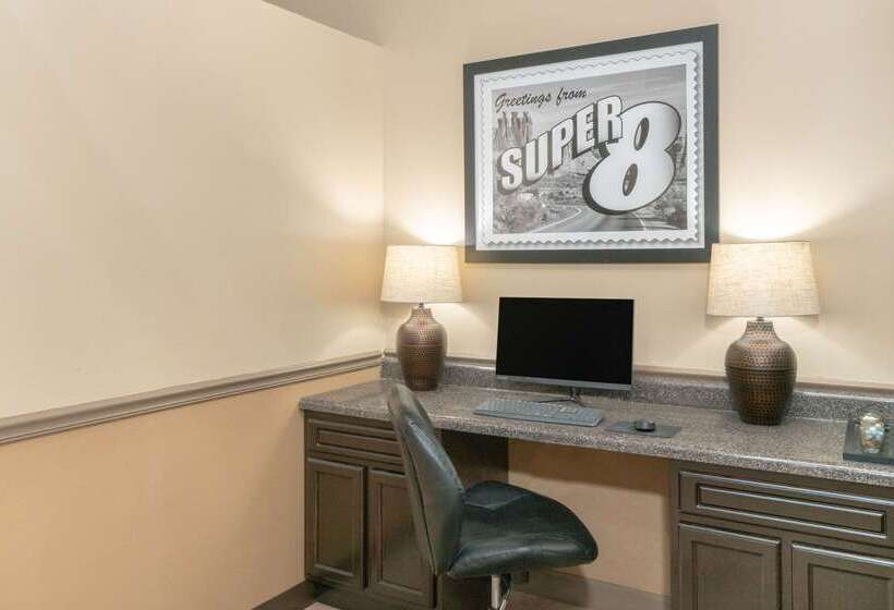 هتل Super 8 By Wyndham North Little Rock/mccain