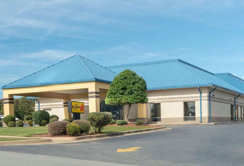 هتل Super 8 By Wyndham North Little Rock/mccain