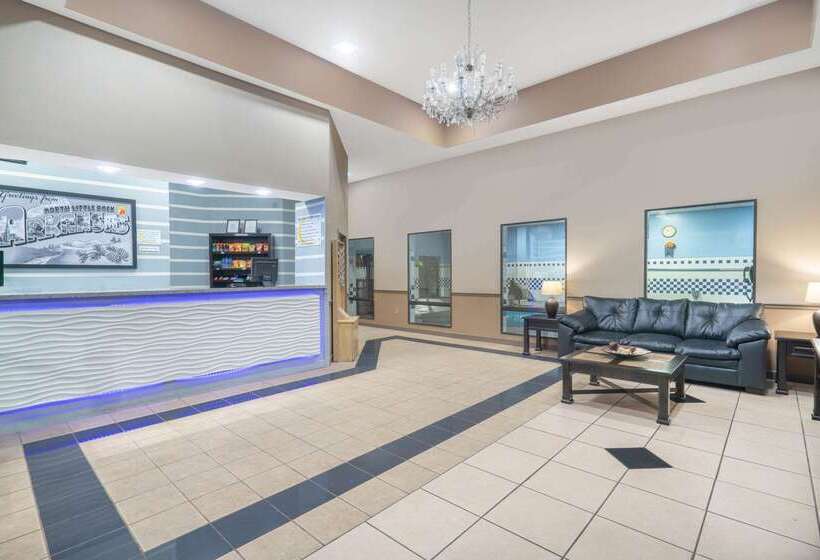 هتل Super 8 By Wyndham North Little Rock/mccain