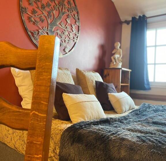 Logis Hotel Bellevue Restaurant La Pomme D Or