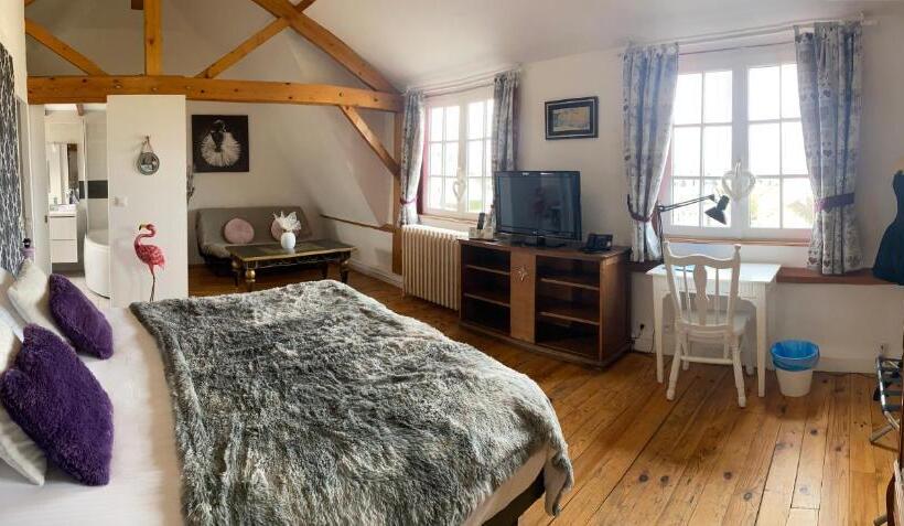 Logis Hotel Bellevue Restaurant La Pomme D Or