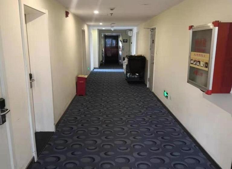 Отель 7days Inn Zhangjiakou Xuanhua Caishenmiao Street